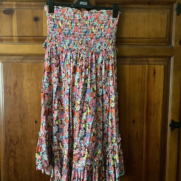 Grace & Lace Smocked dress/skirt Size XL - Picture 2 of 4